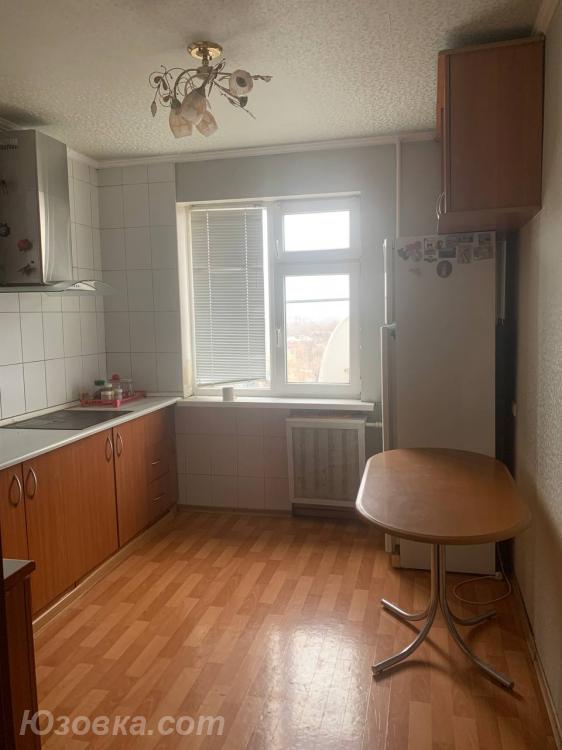 3-комн. квартира, 68м², с мебелью, 8/9 эт., ДОНЕЦК