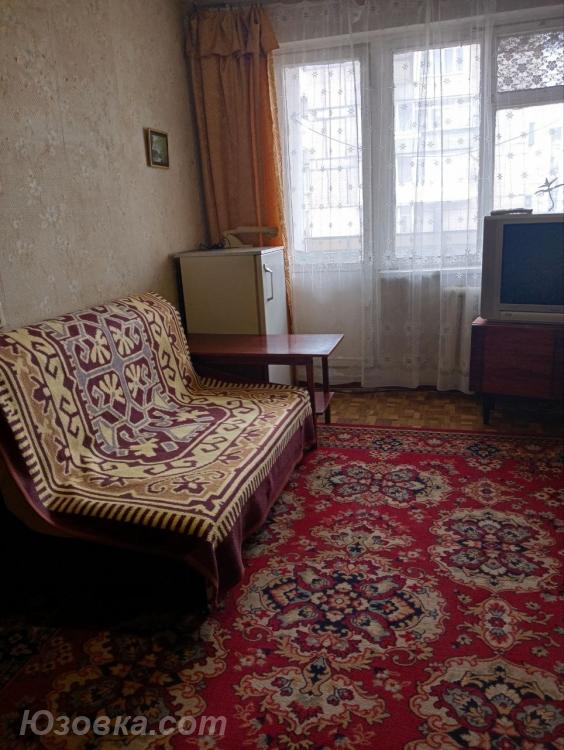 3-комн. квартира, 63 м², вторичка, 6/9 эт., ДОНЕЦК