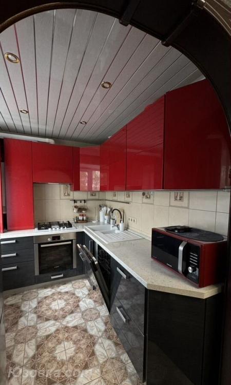 3-комн. квартира, 72м², с мебелью, 2/5 эт., ДОНЕЦК