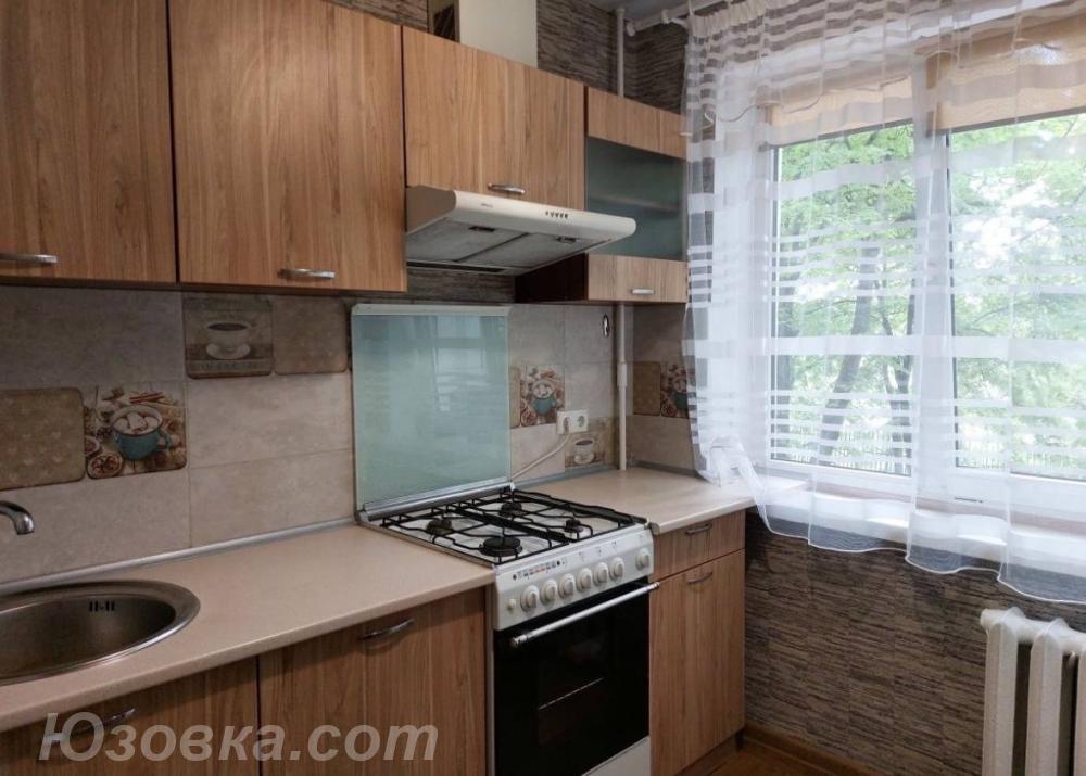 2-комн. квартира, 46м², с мебелью, 2/5 эт., ДОНЕЦК