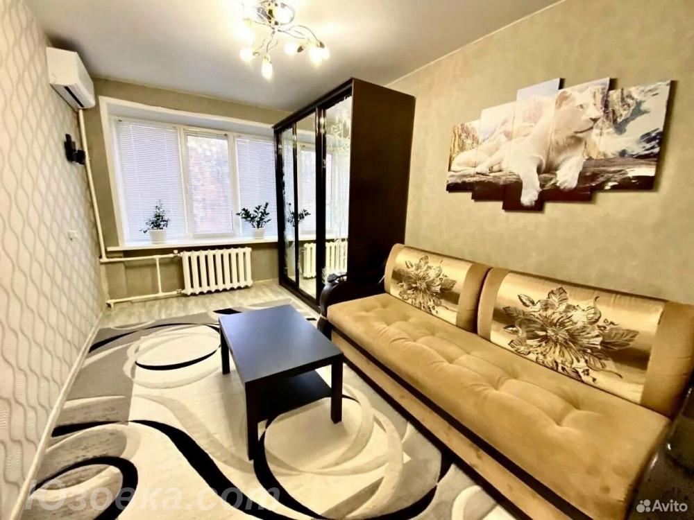2-комн. квартира, 40м², с мебелью, 4/5 эт., ДОНЕЦК