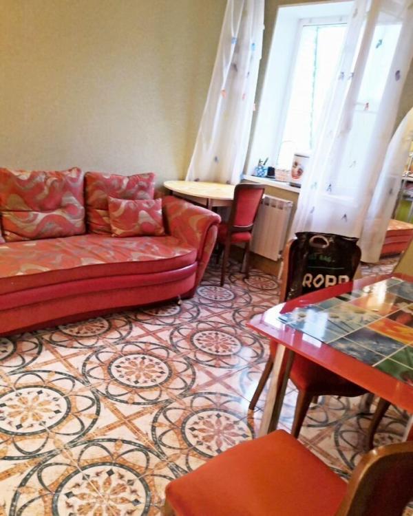 1-комн. квартира, 49м², с мебелью, 4/9 эт., ДОНЕЦК