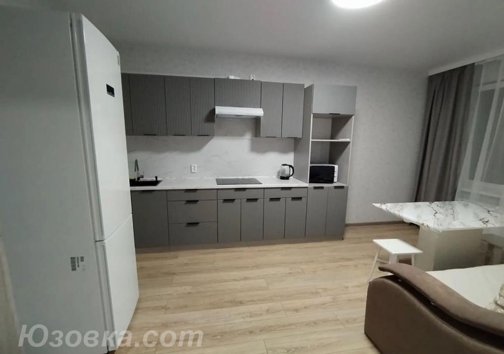 2-комн. квартира, 56м², с мебелью, 1/9 эт., ДОНЕЦК