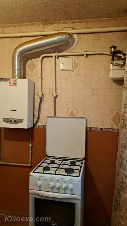 1-комн. квартира, 32 м², вторичка, 1/5 эт., ДОНЕЦК