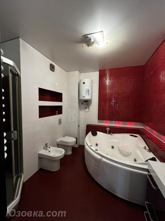 4-комн. квартира, 107 м², вторичка, 9/16 эт.
