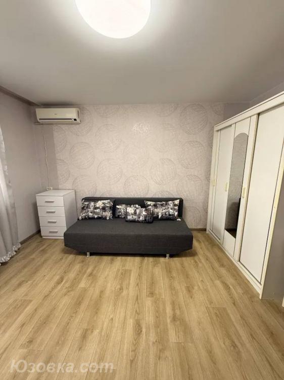 1-комн. квартира, 38м², с мебелью, 4/9 эт.