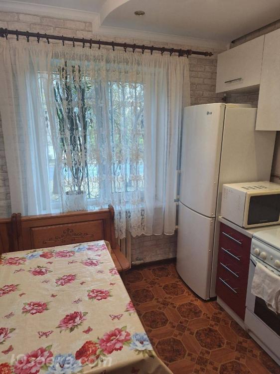 2-комн. квартира, 44м², с мебелью, 1/9 эт., Макеевка