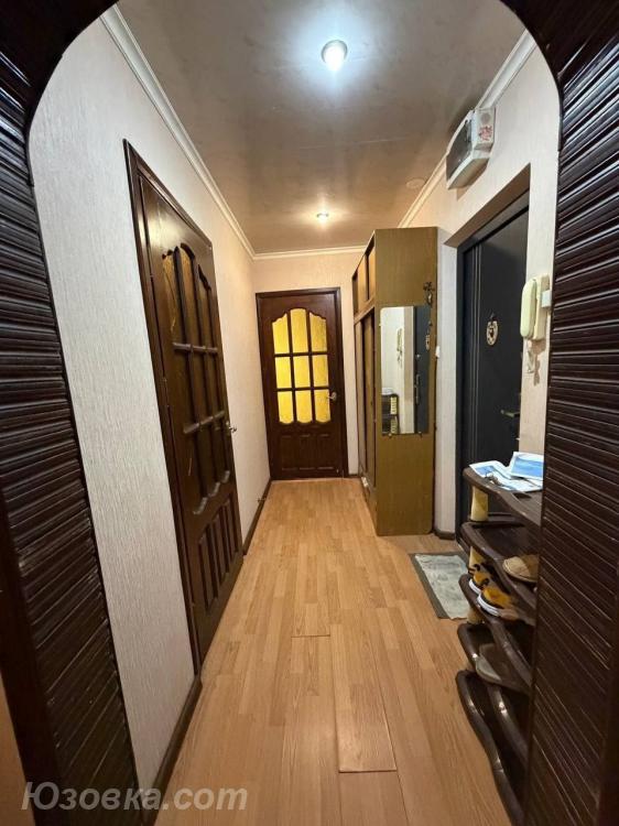 2-комн. квартира, 53м², с мебелью, 9/9 эт., ДОНЕЦК