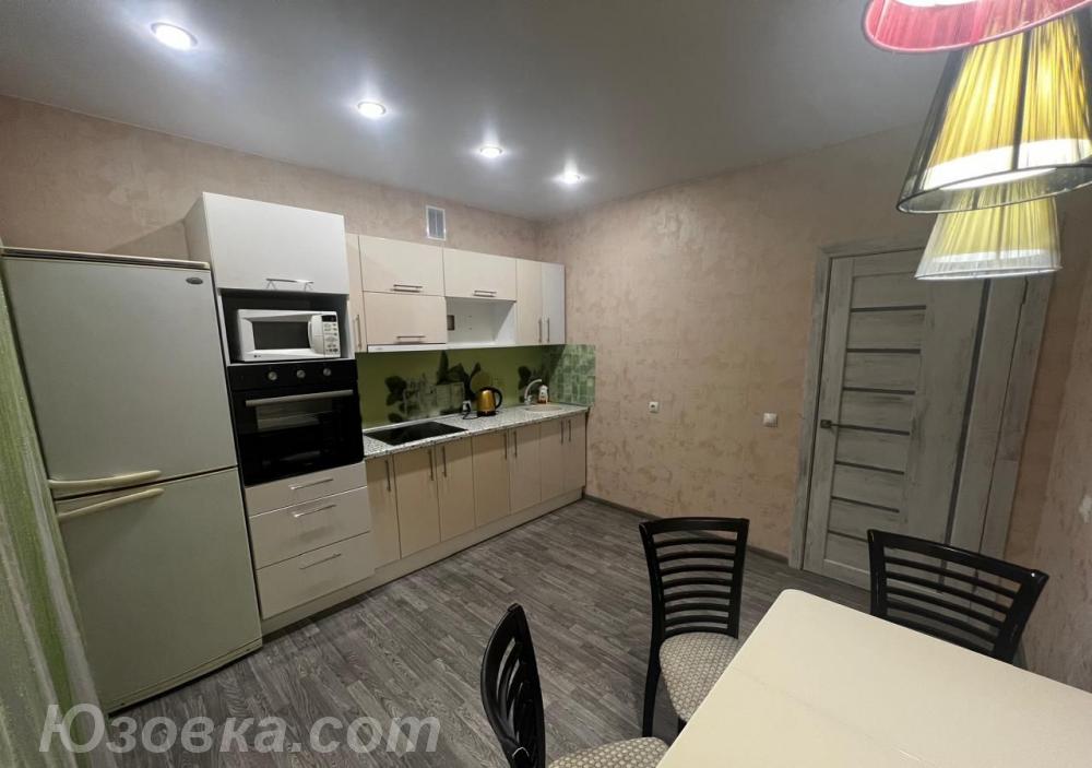 2-комн. квартира, 56м², с мебелью, 2/9 эт., ДОНЕЦК