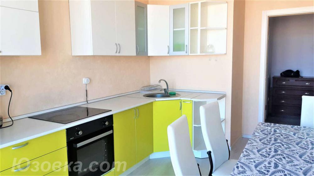 2-комн. квартира, 554м², с мебелью, 3/9 эт., ДОНЕЦК