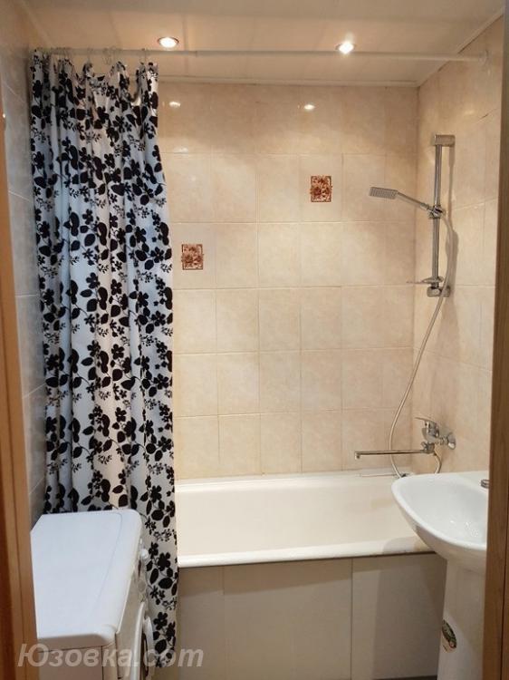 1-комн. квартира, 48м², с мебелью, 2/5 эт., ДОНЕЦК