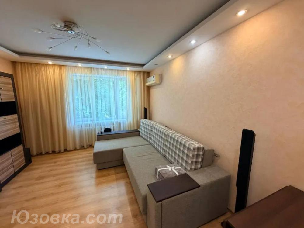 2-комн. квартира, 49м², с мебелью, 2/9 эт., ДОНЕЦК