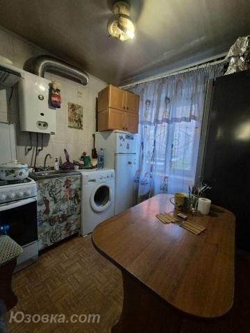 2-комн. квартира, 44 м², вторичка, 4/6 эт., ДОНЕЦК