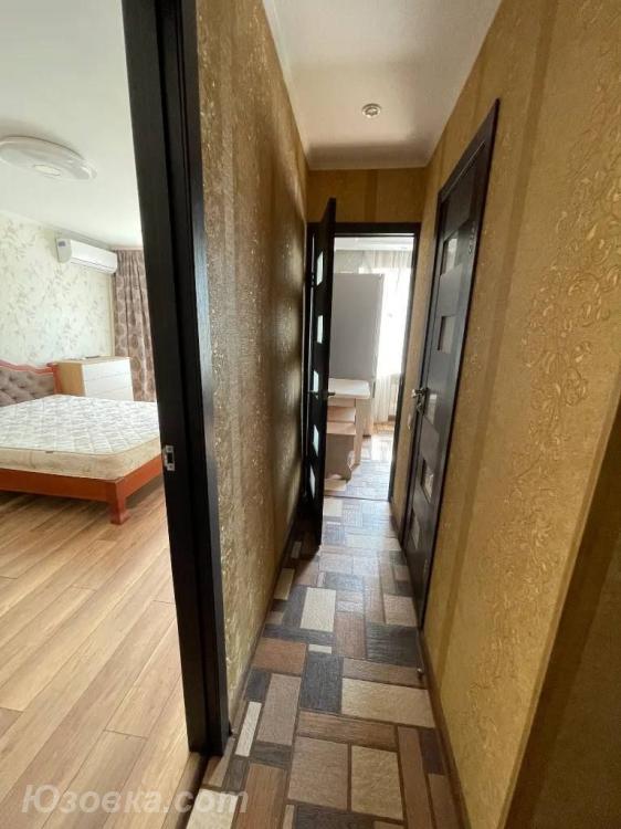 1-комн. квартира, 36м², с мебелью, 4/5 эт., ДОНЕЦК