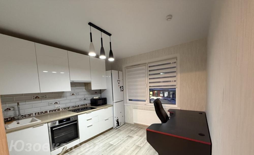 1-комн. квартира, 42м², с мебелью, 1/9 эт.