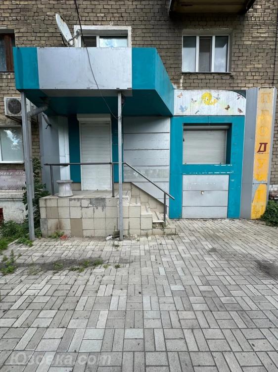 Продается нежилое помещение коммерческого назначения, ул. ...