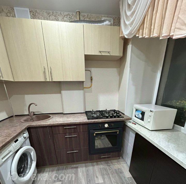 2-комн. квартира, 56м², с мебелью, 4/5 эт., ДОНЕЦК