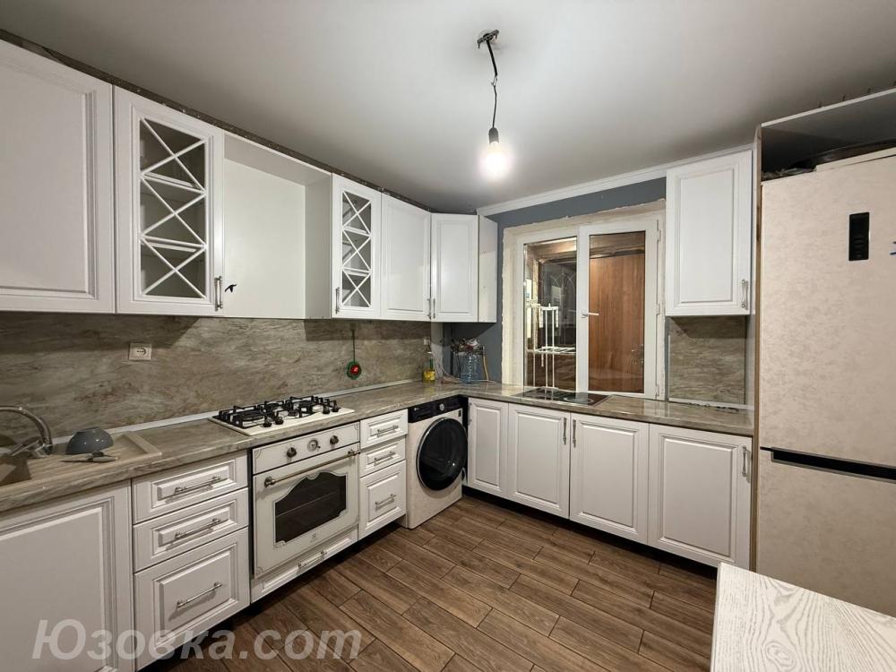 2-комн. квартира, 51м², с мебелью, 3/9 эт., ДОНЕЦК