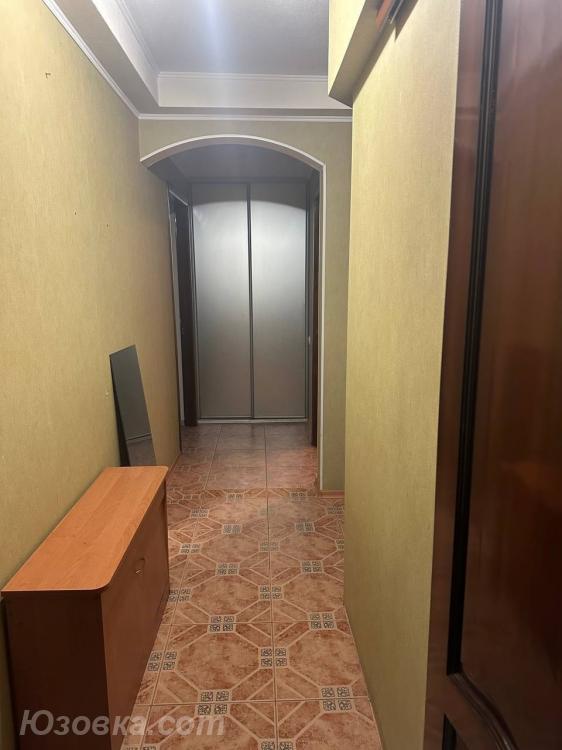 2-комн. квартира, 42м², с мебелью, 6/9 эт., ДОНЕЦК