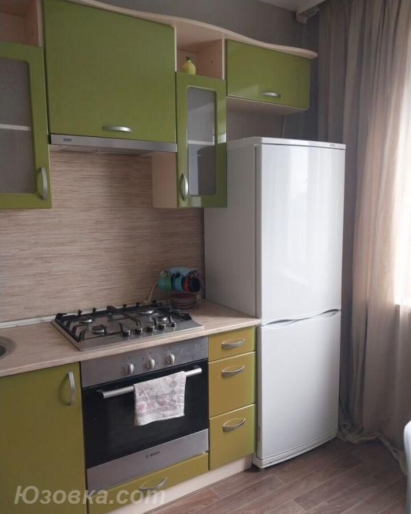 2-комн. квартира, 46м², с мебелью, 3/9 эт., ДОНЕЦК