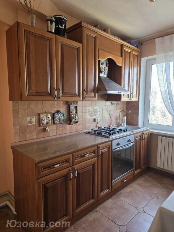3-комн. квартира, 61 м², вторичка, 9/9 эт., ДОНЕЦК