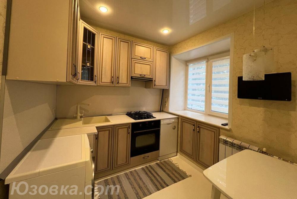 2-комн. квартира, 40м², с мебелью, 6/9 эт., ДОНЕЦК