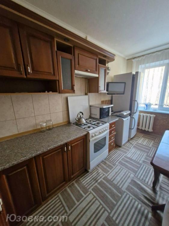 1-комн. квартира, 38м², с мебелью, 5/5 эт., ДОНЕЦК