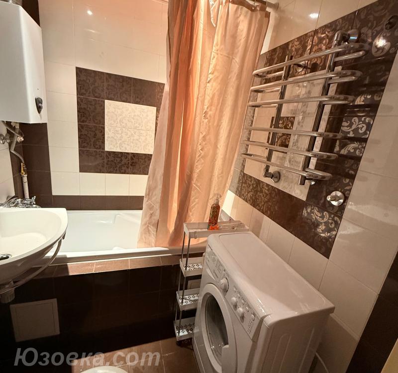 2-комн. квартира, 39м², с мебелью, 2/3 эт., ДОНЕЦК