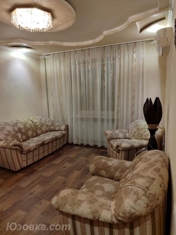 2-комн. квартира, 42м², с мебелью, 3/3 эт., ДОНЕЦК
