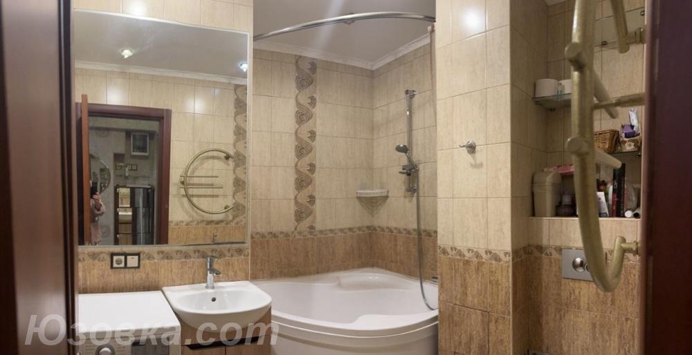 2-комн. квартира, 56м², с мебелью, 4/5 эт., ДОНЕЦК