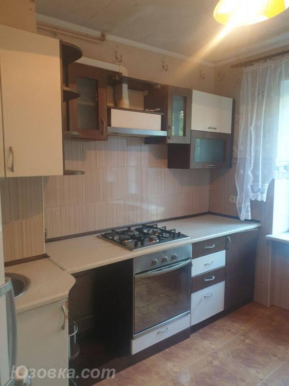 3-комн. квартира, 68 м², вторичка, 3/9 эт., ДОНЕЦК