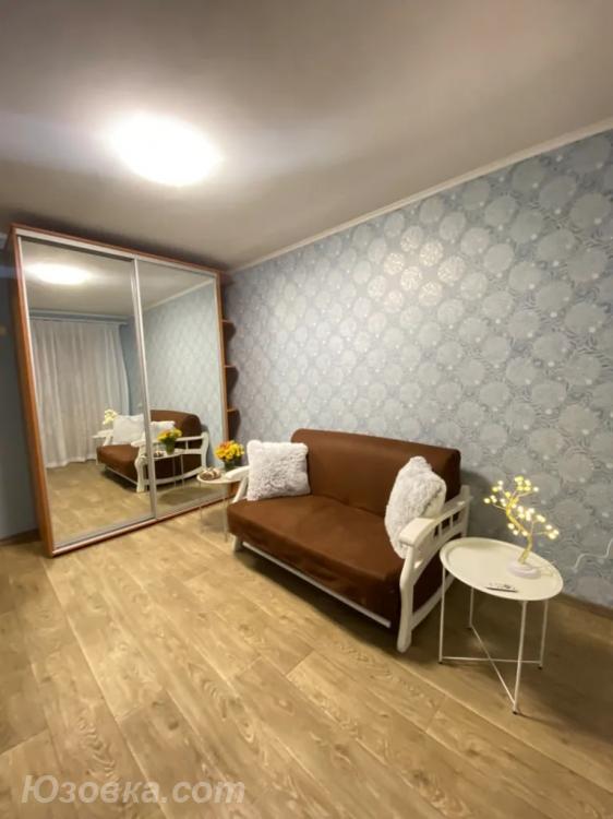 2-комн. квартира, 53м², с мебелью, 4/9 эт., ДОНЕЦК