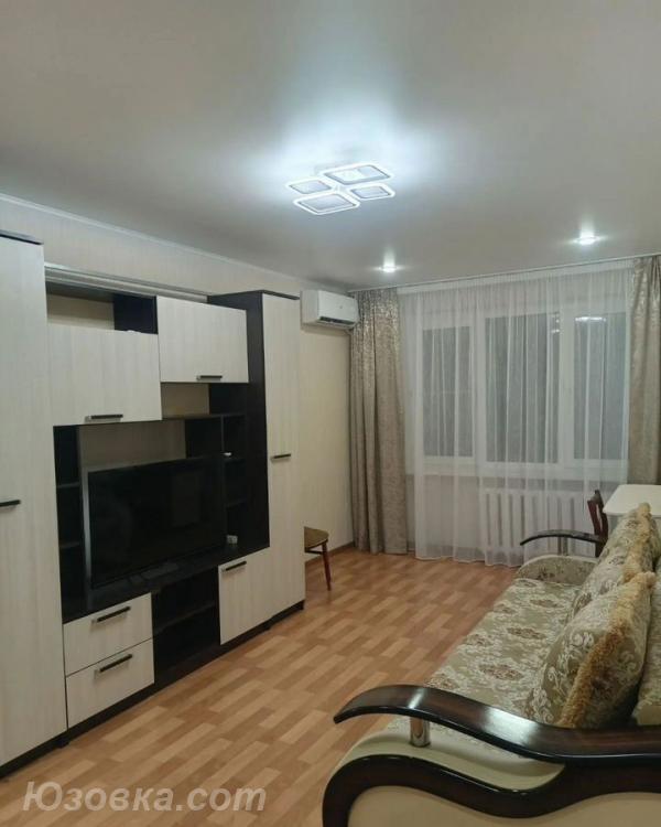 2-комн. квартира, 50м², с мебелью, 3/9 эт., ДОНЕЦК