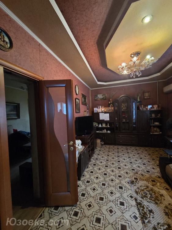 2-комн. квартира, 42 м², вторичка, 1/2 эт., ДОНЕЦК