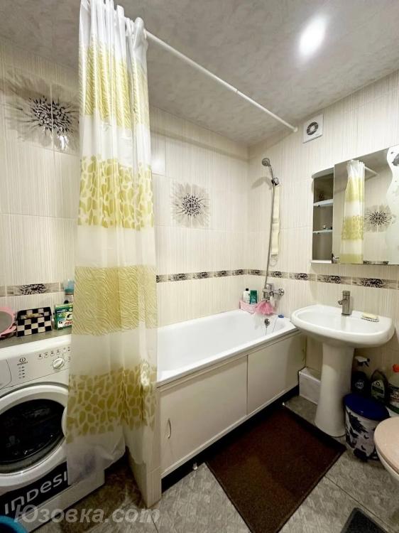 1-комн. квартира, 35м², с мебелью, 4/5 эт., ДОНЕЦК