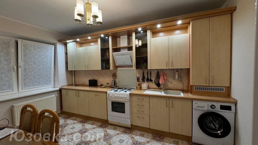 3-комн. квартира, 46м², с мебелью, 5/9 эт., ДОНЕЦК