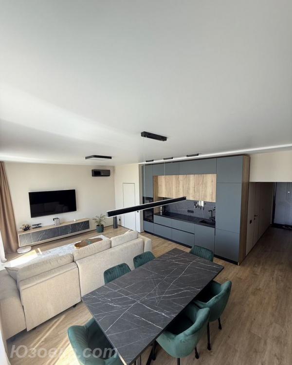 2-комн. квартира, 48м², с мебелью, 2/9 эт., ДОНЕЦК