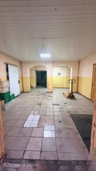 Продается коммерческое помещение, ул. Алексеева