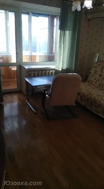 2-комн. квартира, 52 м², вторичка, 5/10 эт., ДОНЕЦК