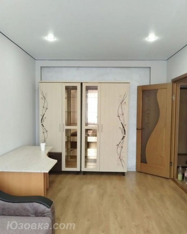 2-комн. квартира, 42м², с мебелью, 2/9 эт., ДОНЕЦК