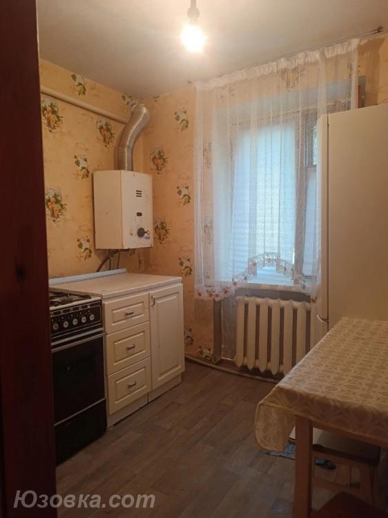 1-комн. квартира, 30 м², вторичка, 1/5 эт.