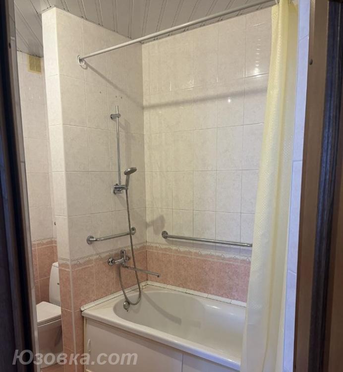 2-комн. квартира, 54м², с мебелью, 4/5 эт., ДОНЕЦК