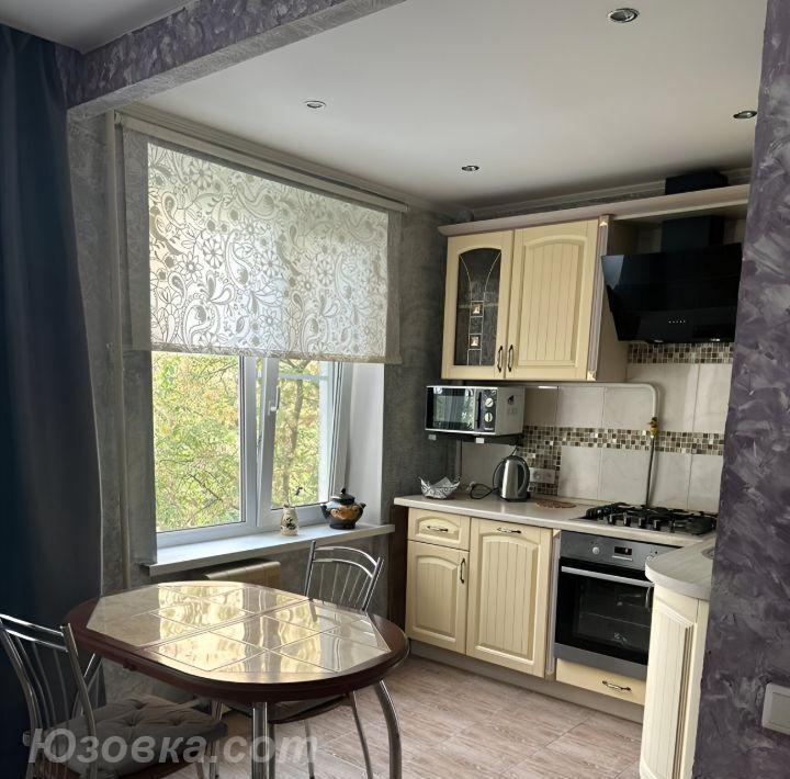 2-комн. квартира, 56м², с мебелью, 2/5 эт., ДОНЕЦК