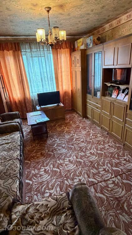 3-комн. квартира, 64 м², вторичка, 6/9 эт., Макеевка