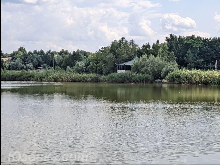 Центр отдыха у пруда 500 м. кв. Енакиево, Енакиево