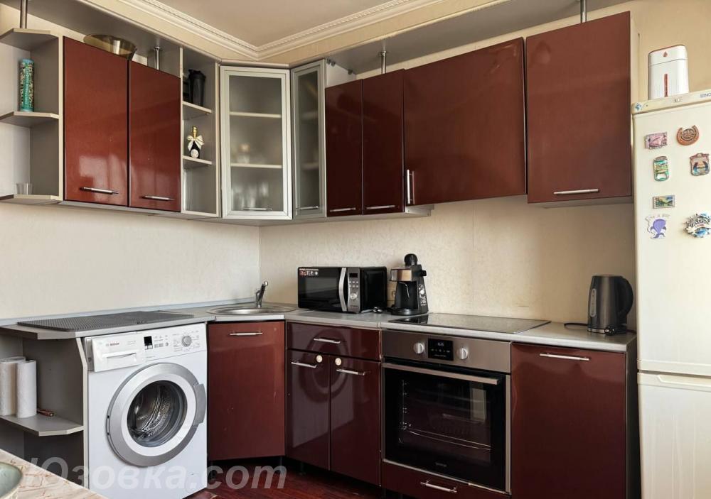 2-комн. квартира, 52м², с мебелью, 8/9 эт., ДОНЕЦК