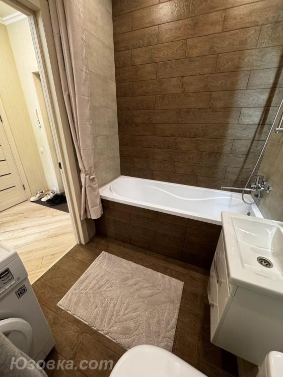 студия квартира, 36м², с мебелью, 6/6 эт., ДОНЕЦК