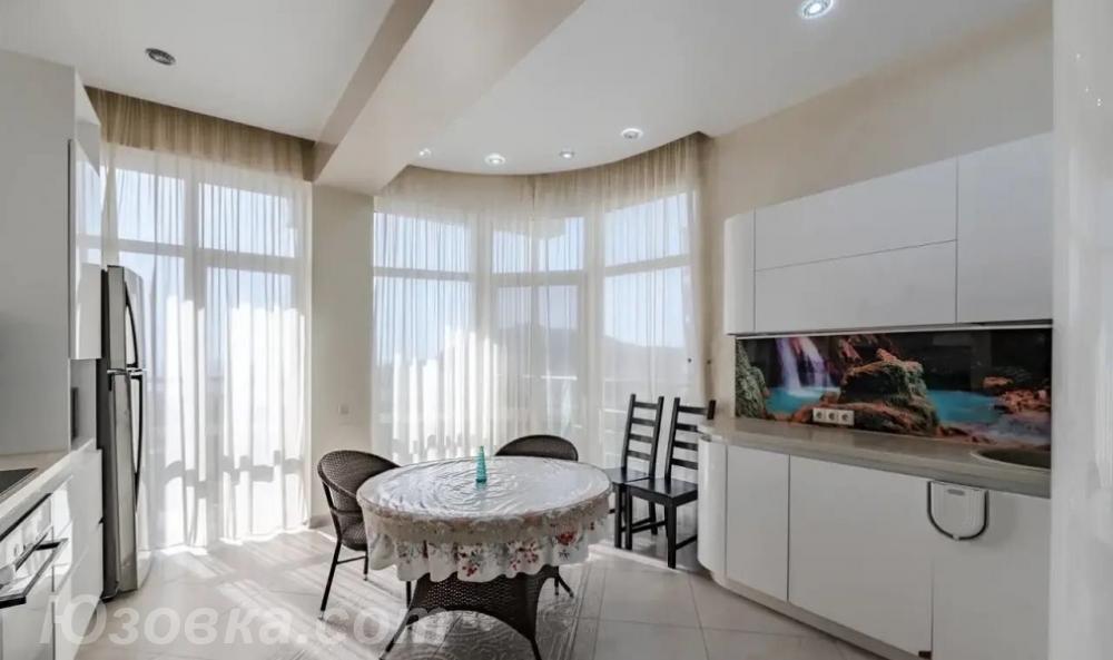 4-комн. квартира, 148м², с мебелью, 3/9 эт., ДОНЕЦК