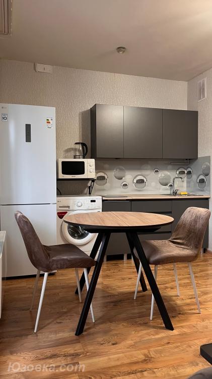 1-комн. квартира, 32м², с мебелью, 4/5 эт., ДОНЕЦК