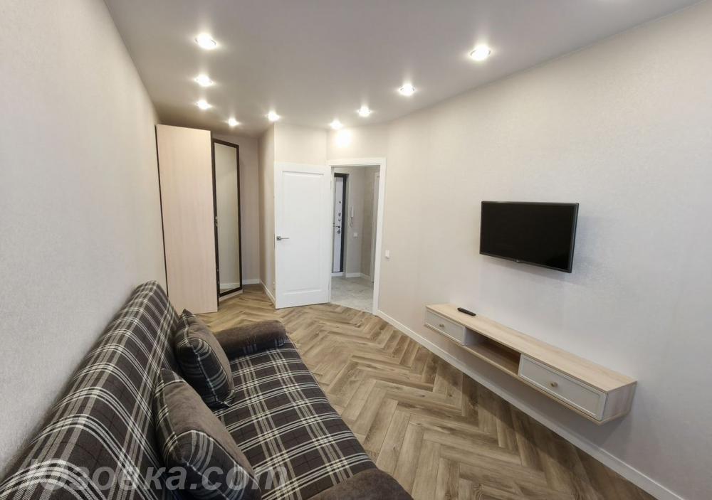 1-комн. квартира, 36м², с мебелью, 4/9 эт.